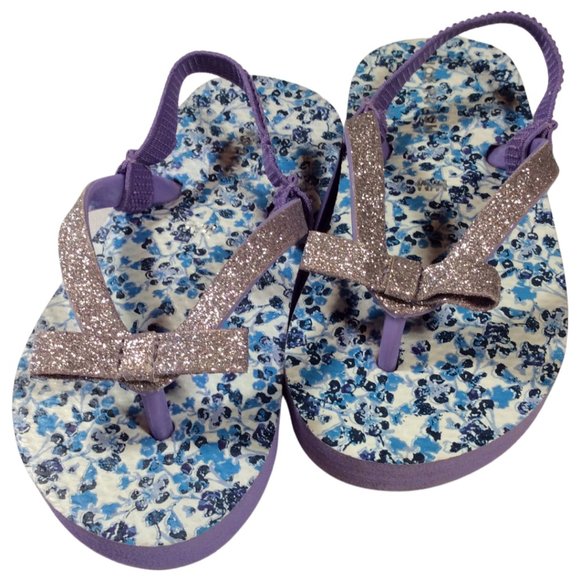 👣 5/$25 - Purple/Blue/White Floral Print Thong Sandals w/ Sparkle & Bow Details - Picture 1 of 1